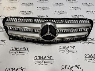 Решетка радиатора на Mercedes GLA x156 до рест Решетка радиатора на Mercedes GLA x156 до рест